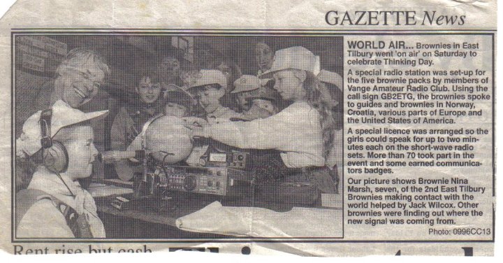 mm00001 - 
Jack G0SIV with Guides and Brownies in local paper
Photograph - Mike G4NVT